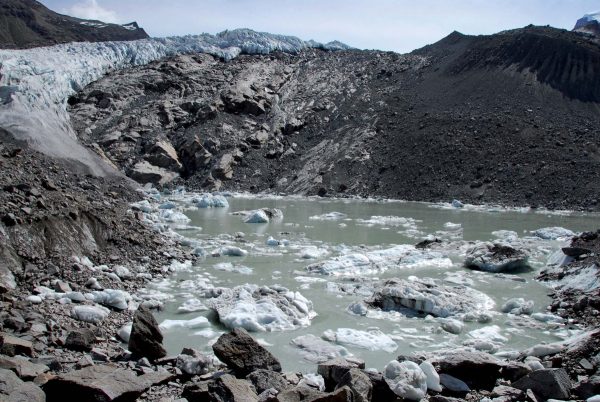 Lac supra-glaciaire du Gorner en 2006