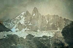 En 1848 la Mer de Glace en crue déborde les rochers des Mottets daguerréotype de Ruskin 1848